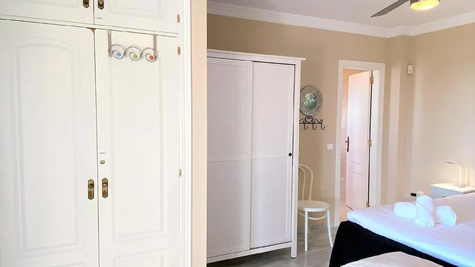 Apartment Ferienwohnung Fuer 6 Personen Ca 100 Qm In Nerja, Andalusien Costa Del Sol